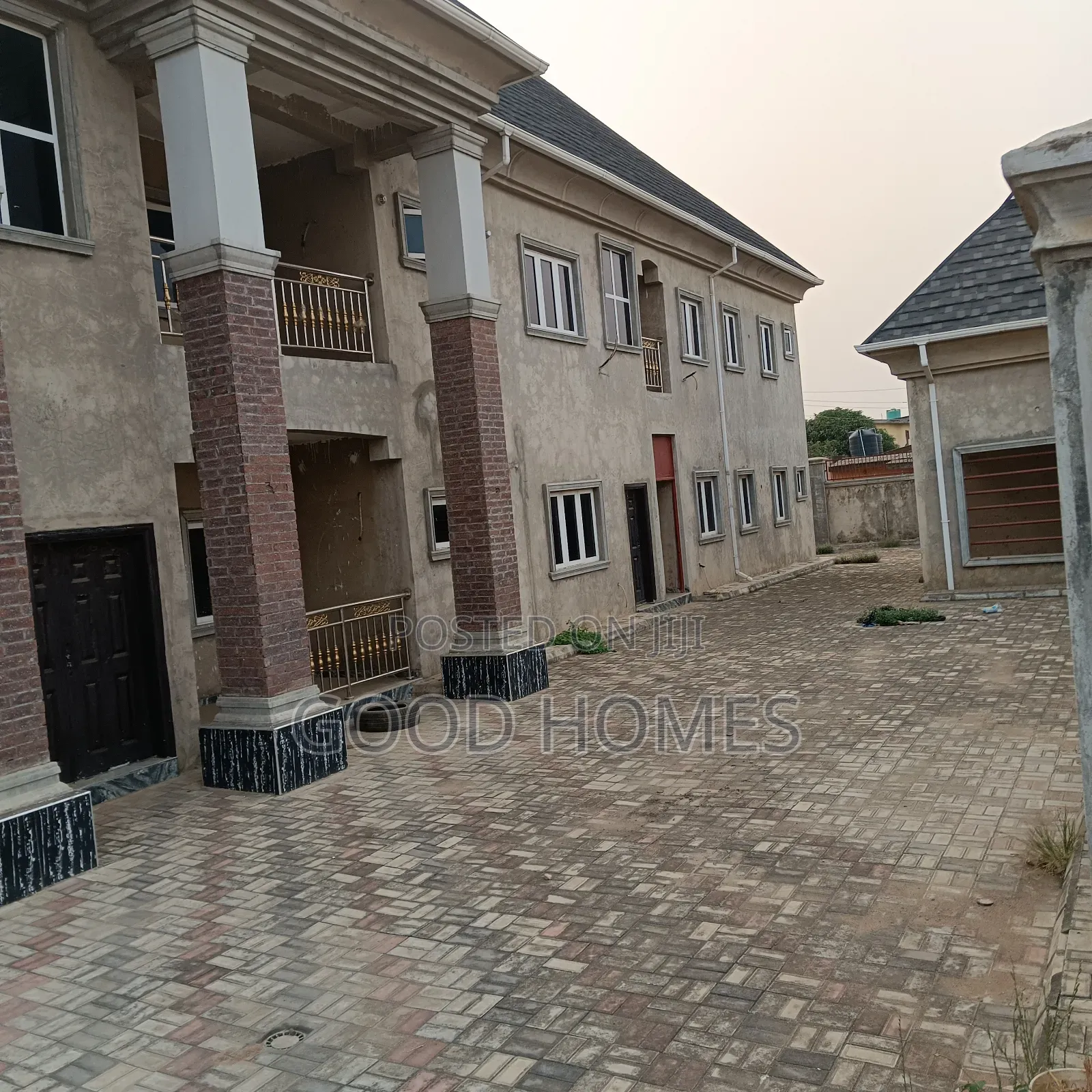 Furnished 20bdrm Block of Flats in Ikotun for sale