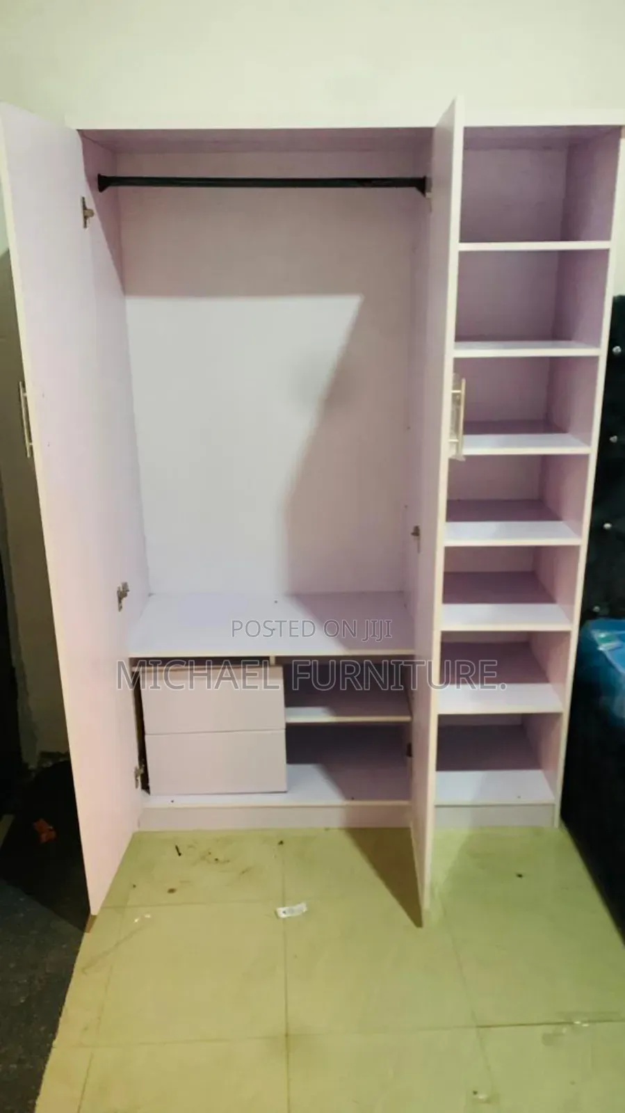 Sturdy and Durable 4x6 Wardrobe With Shoe Rack