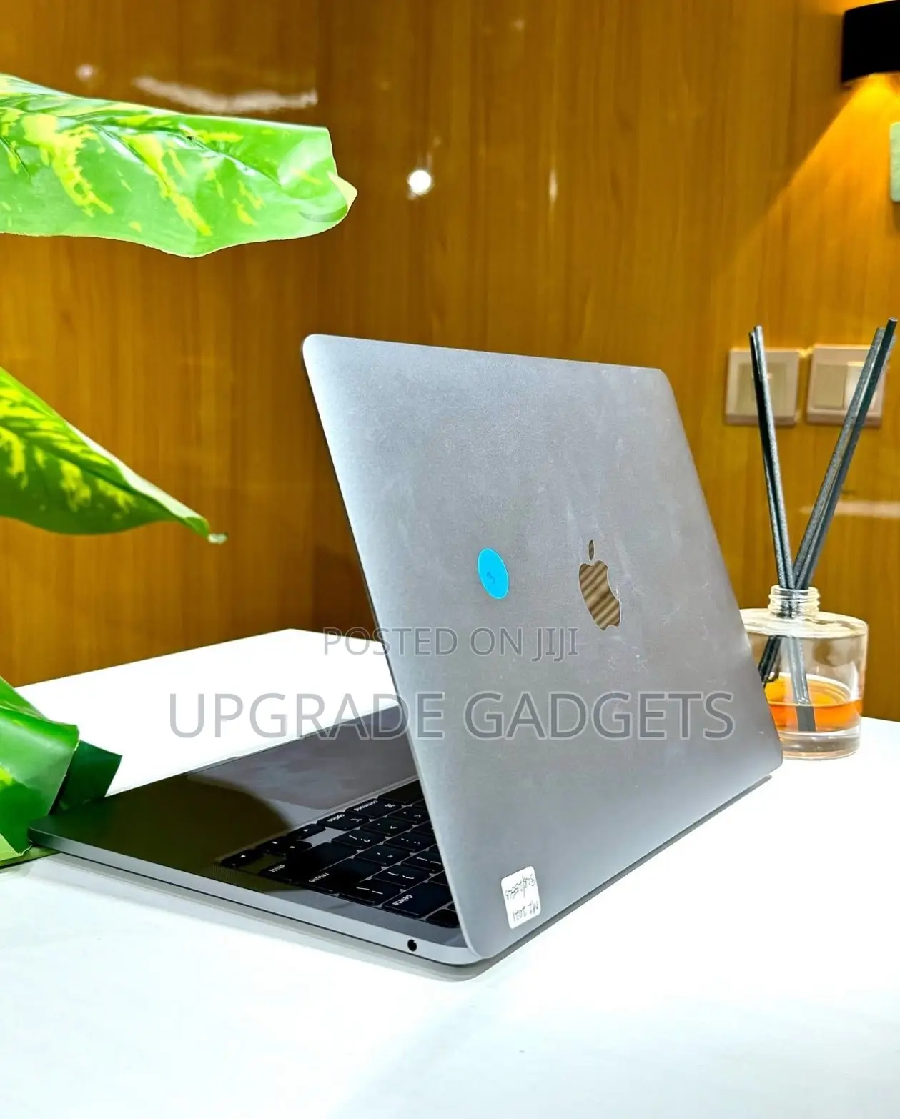 Laptop Apple MacBook Pro 2020 M1 8GB Intel Core I5 SSD 512GB