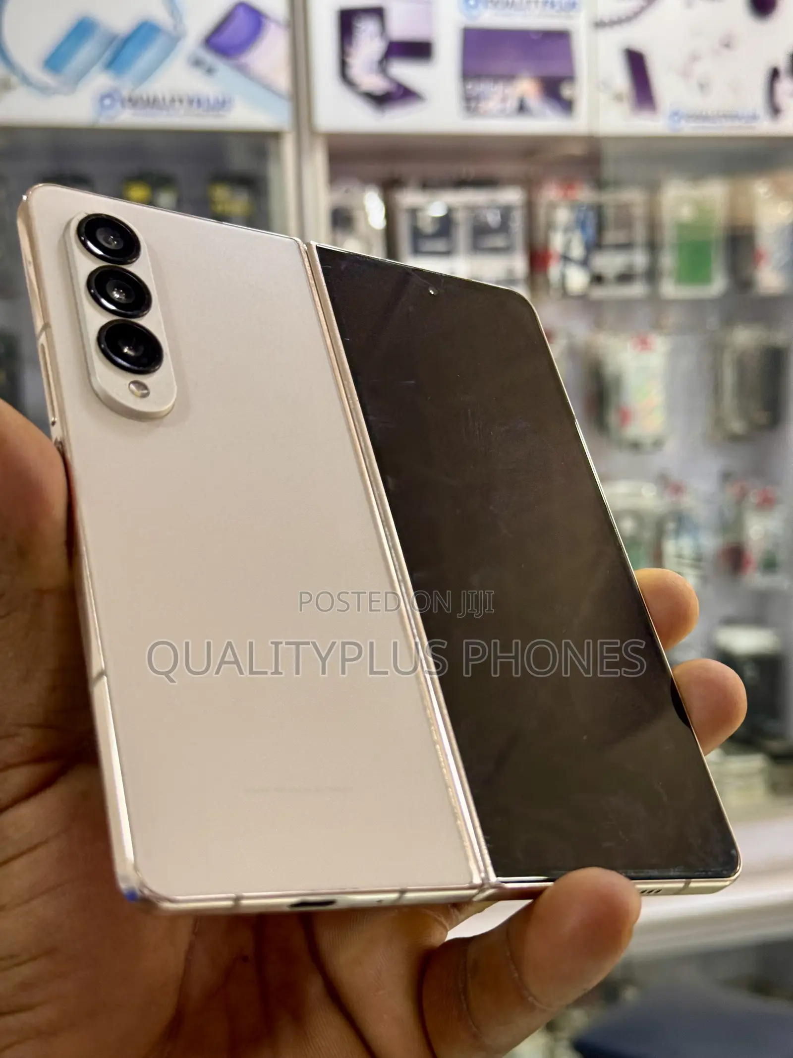 Samsung Galaxy Z Fold4 256 GB Gold