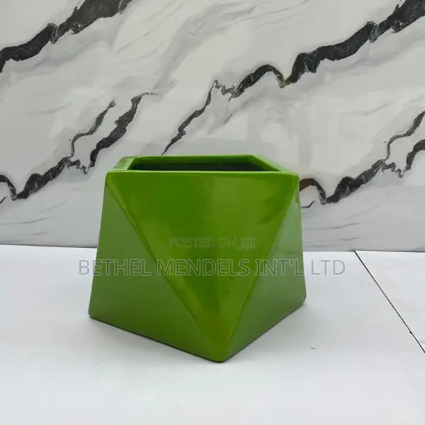 Fiberglass Decorative Galaxy Vase (Height: 30cm)
