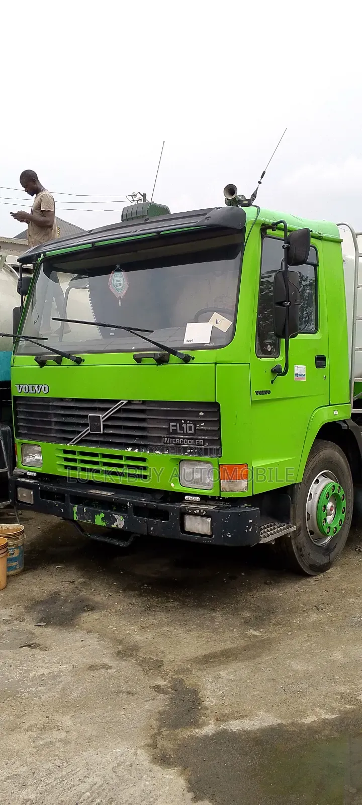 Volvo Diesel Meter Tank