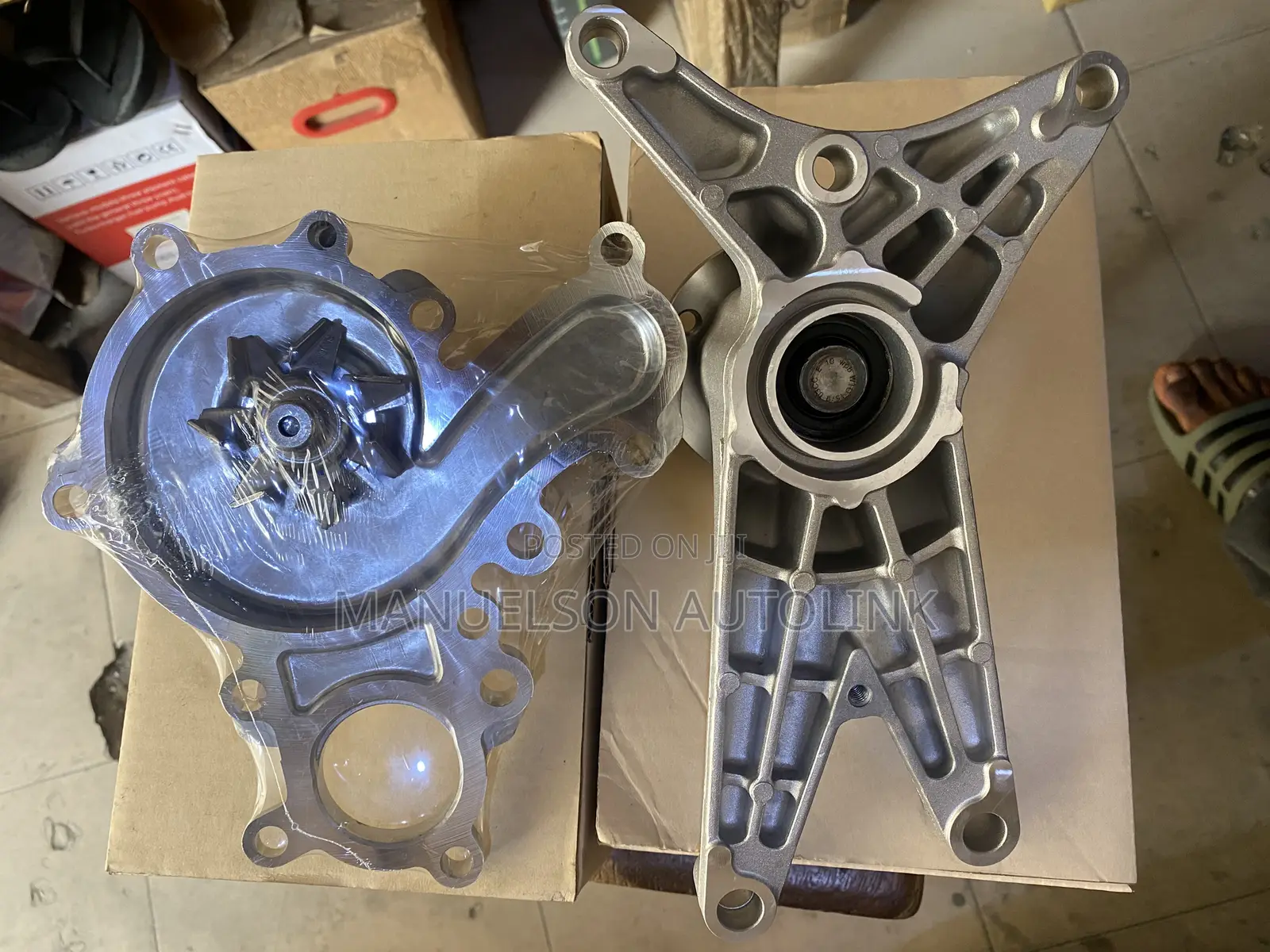 Water Pump for 3UR Engine LANDCRUISER V8