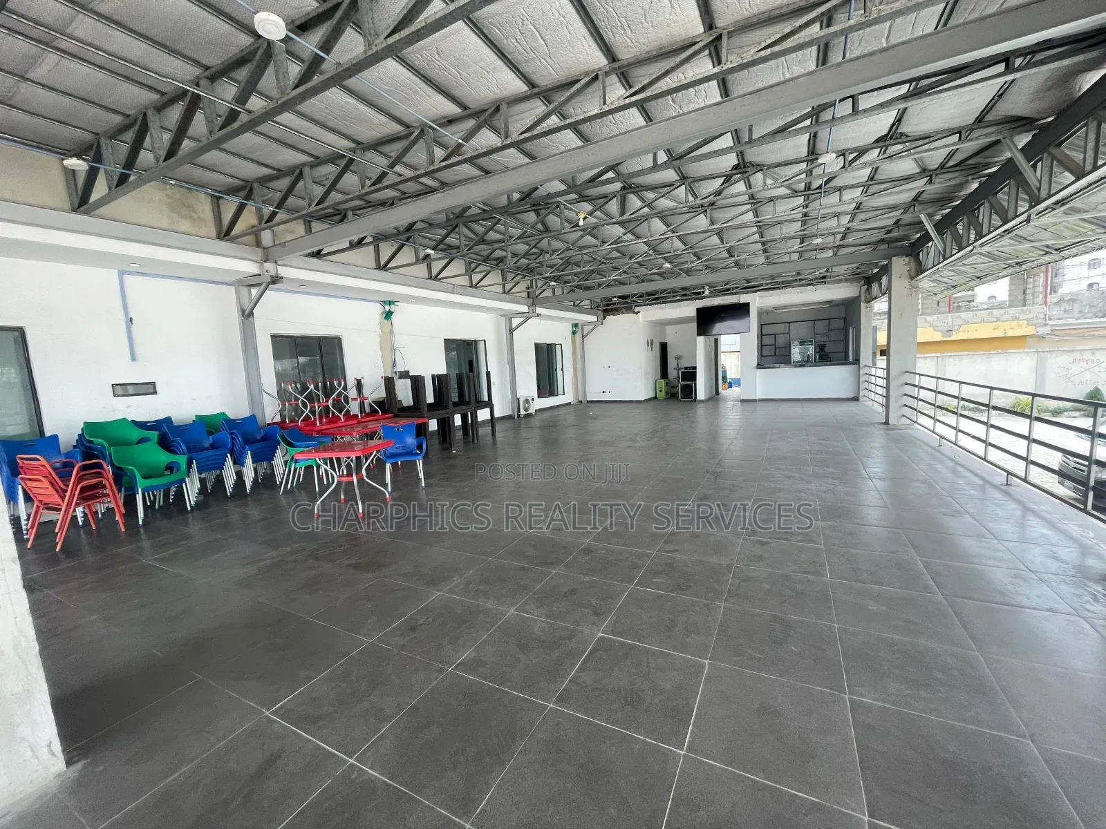 Building on 4floors Facing Water Front at Admiralty Rd Lekki 1