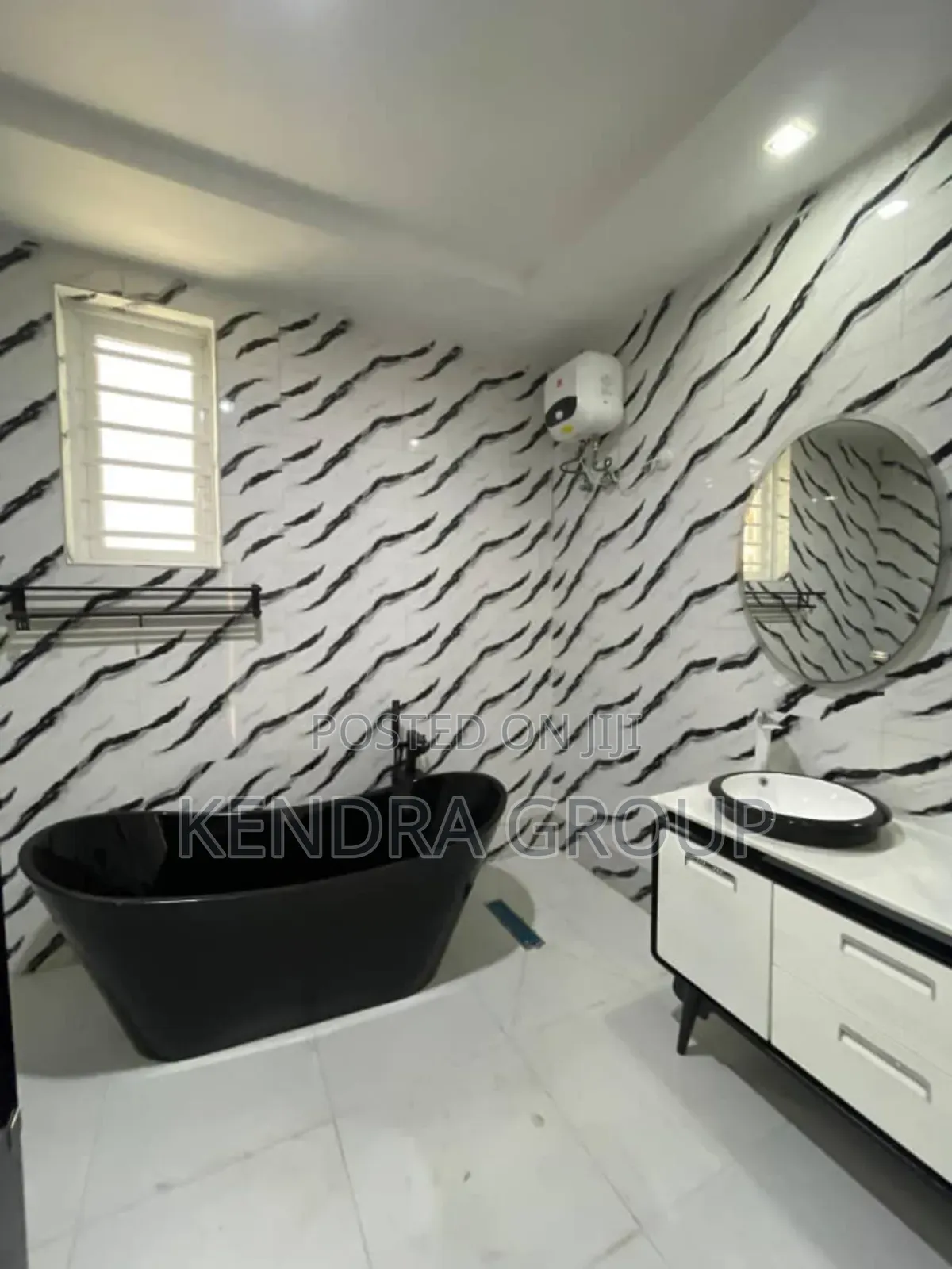 Furnished 5bdrm Duplex in Ikota for sale