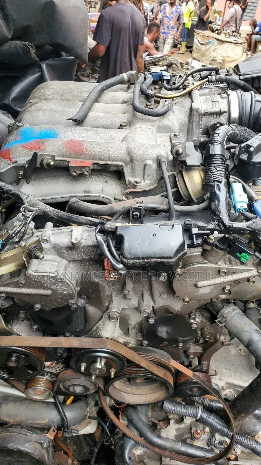 Nissan Pathfinder Engine