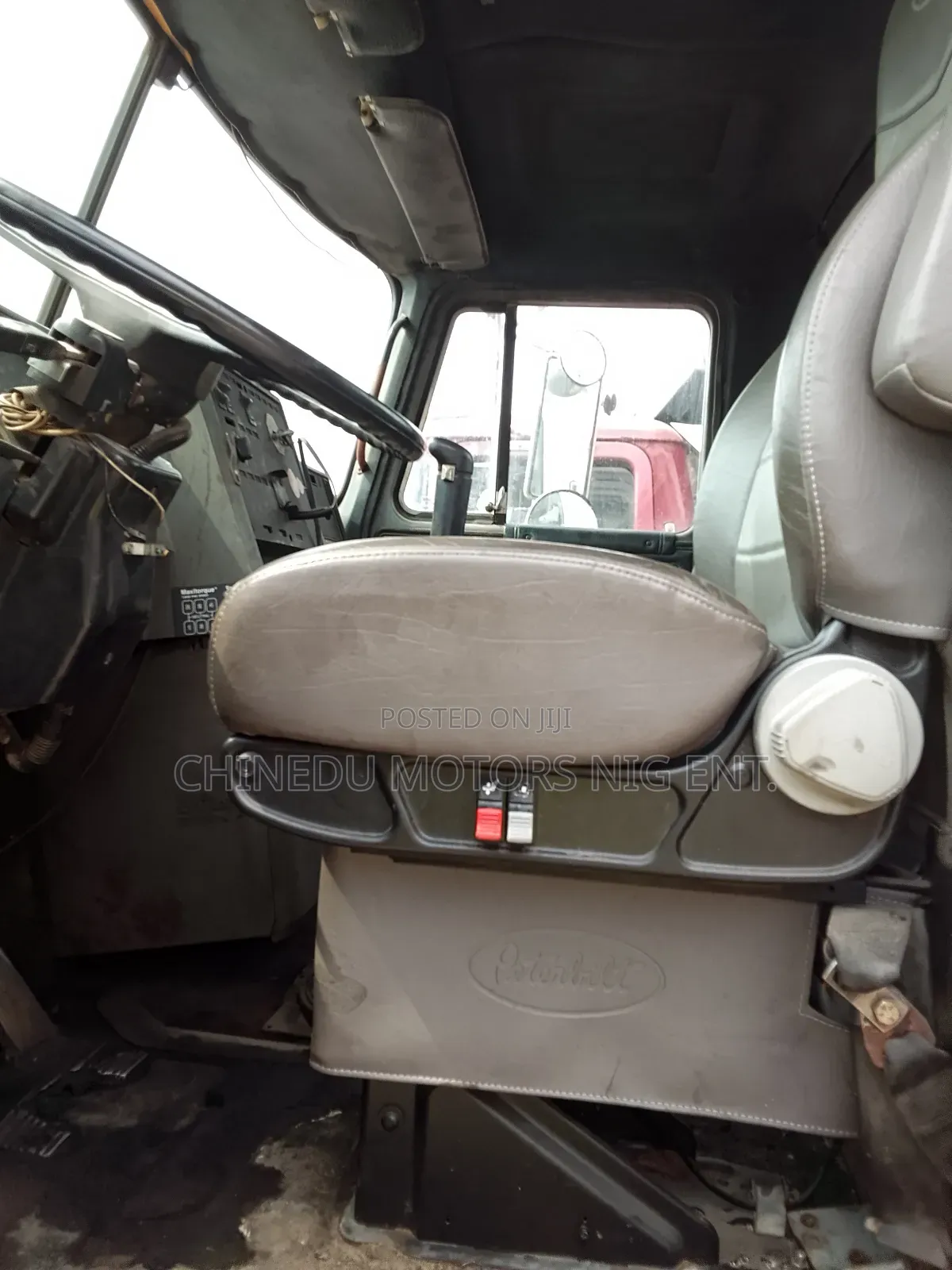Mack Ch Tractor 10 Tyres