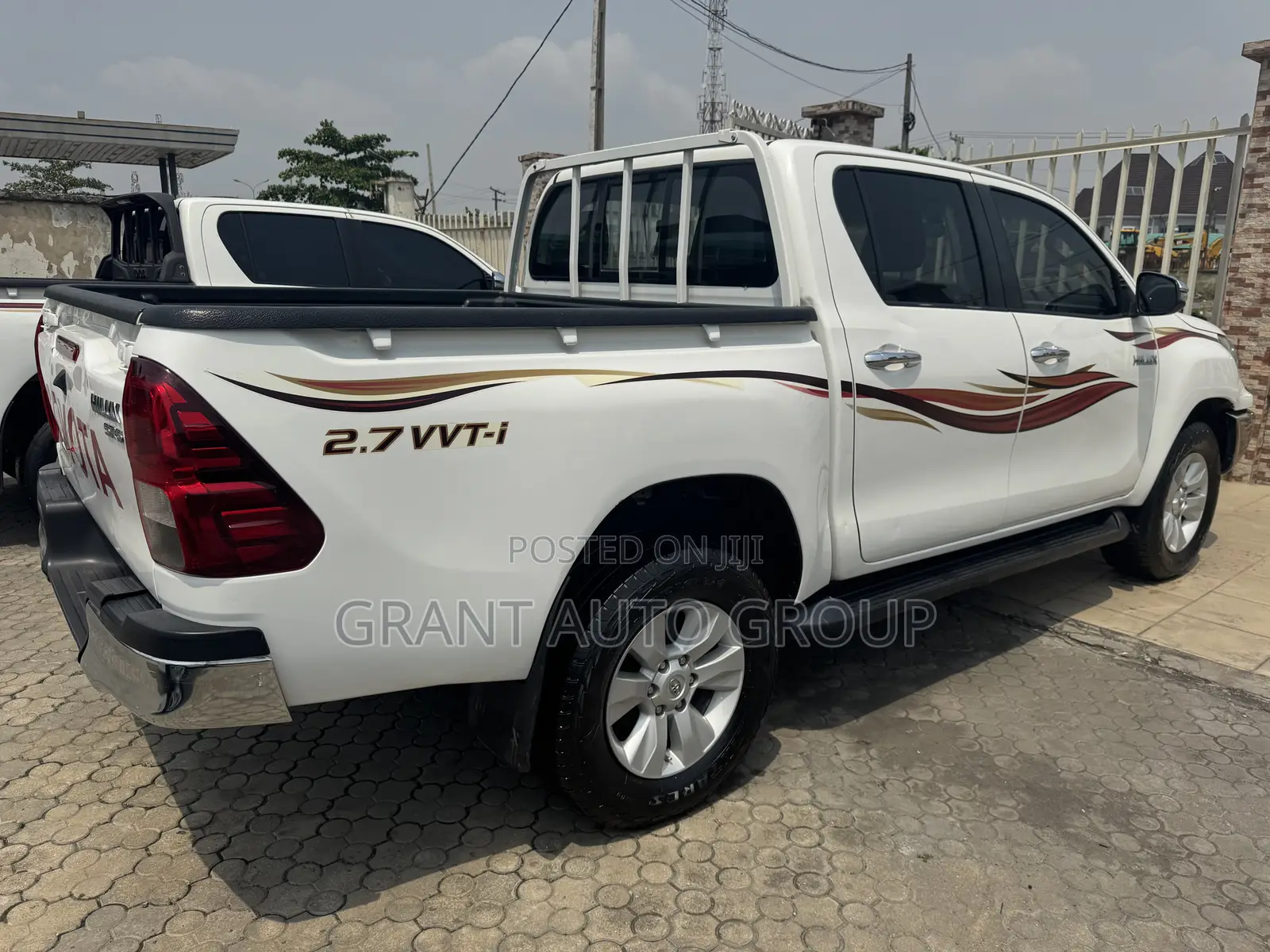 Toyota Hilux 2020 White