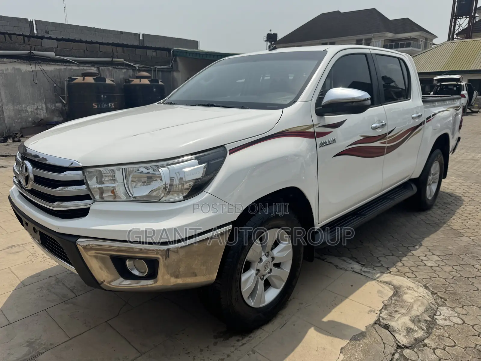 Toyota Hilux 2020 White