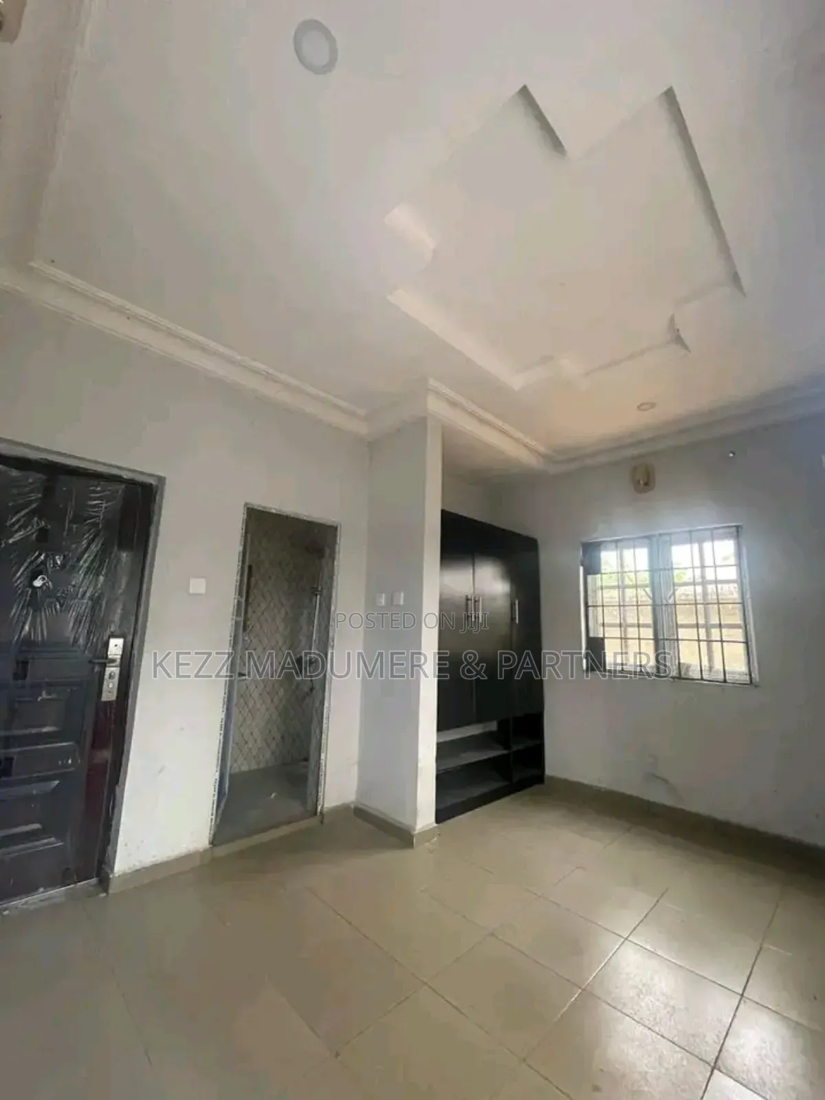 5bdrm Bungalow in Eneka , Port for sale