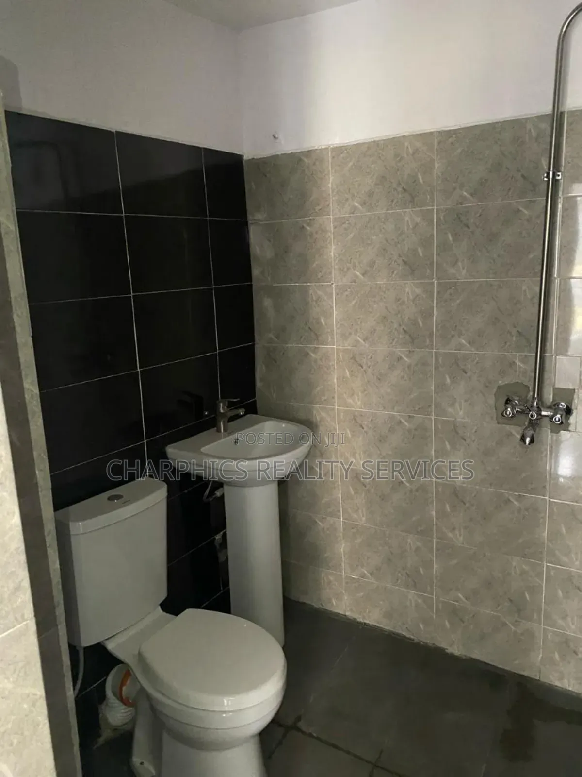 2bdrm Apartment in Alagomeji for sale
