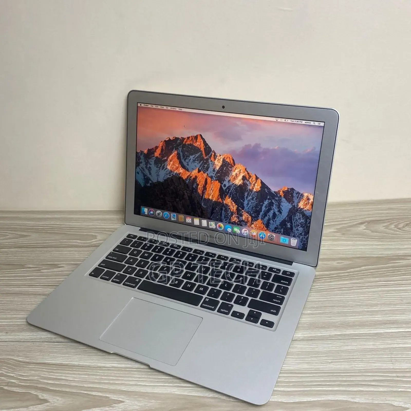 Laptop Apple MacBook Air 2012 4GB Intel Core i5 SSD 256GB