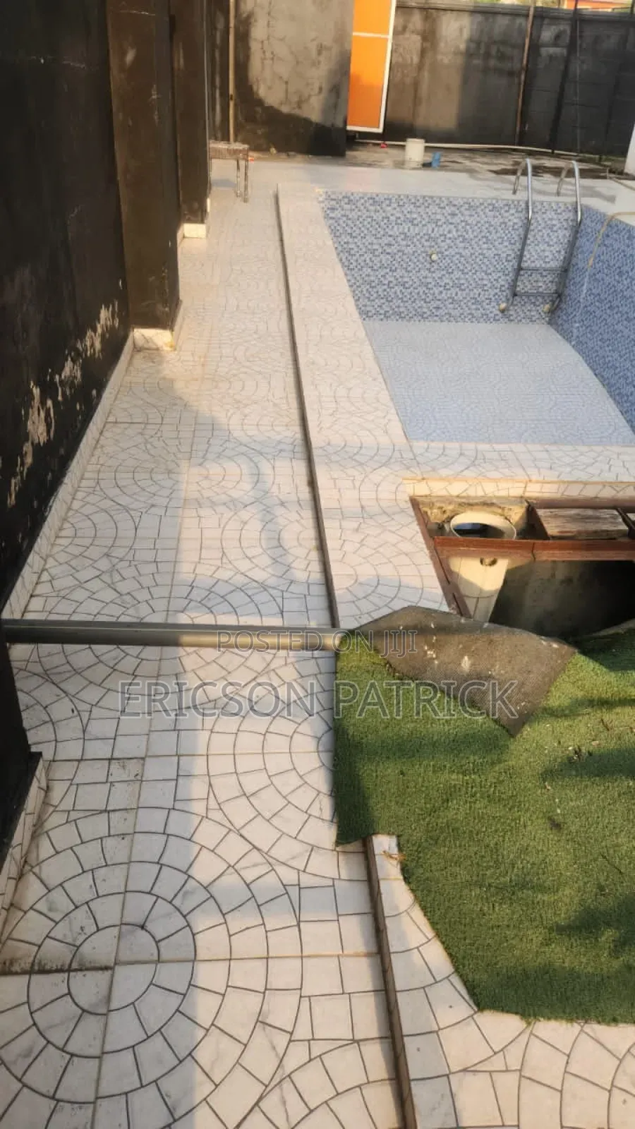Compound Floor Tiles