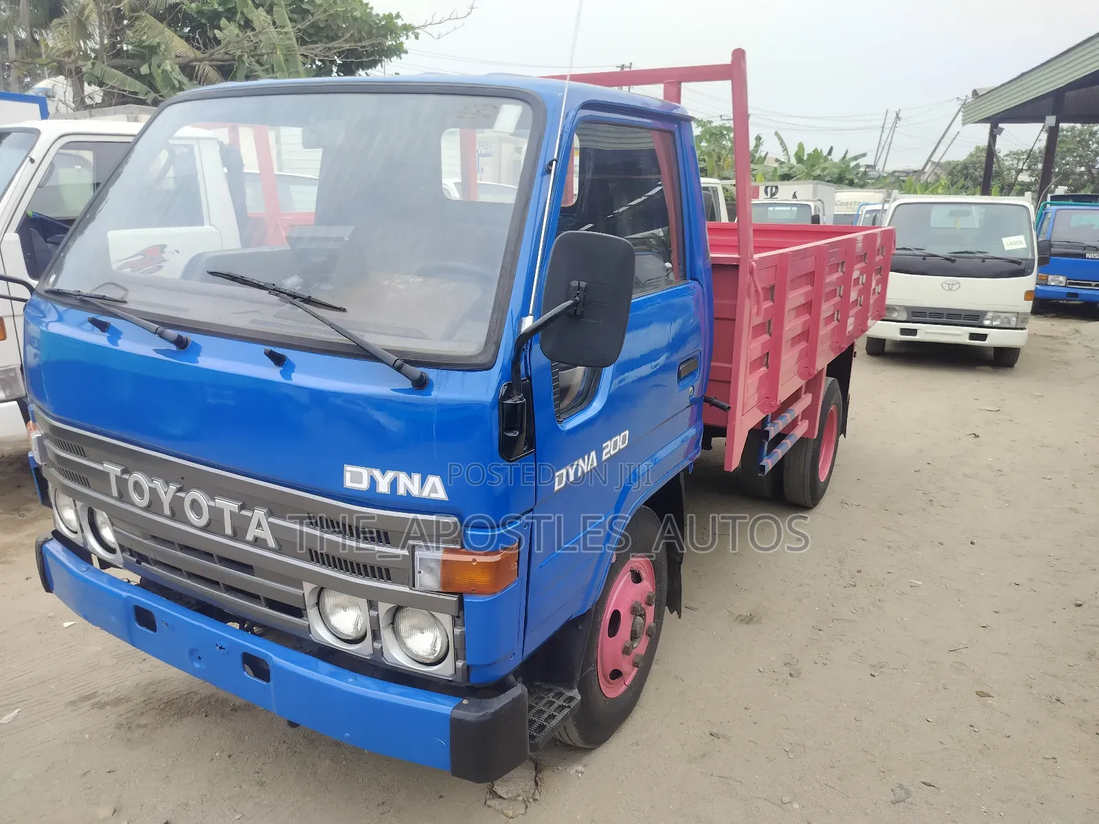 Toyota Dyna Six Tyres Blue Color