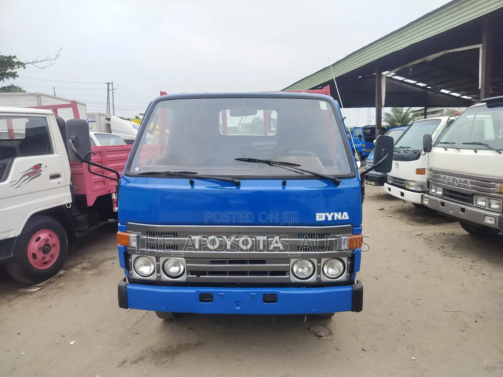 Toyota Dyna Six Tyres Blue Color