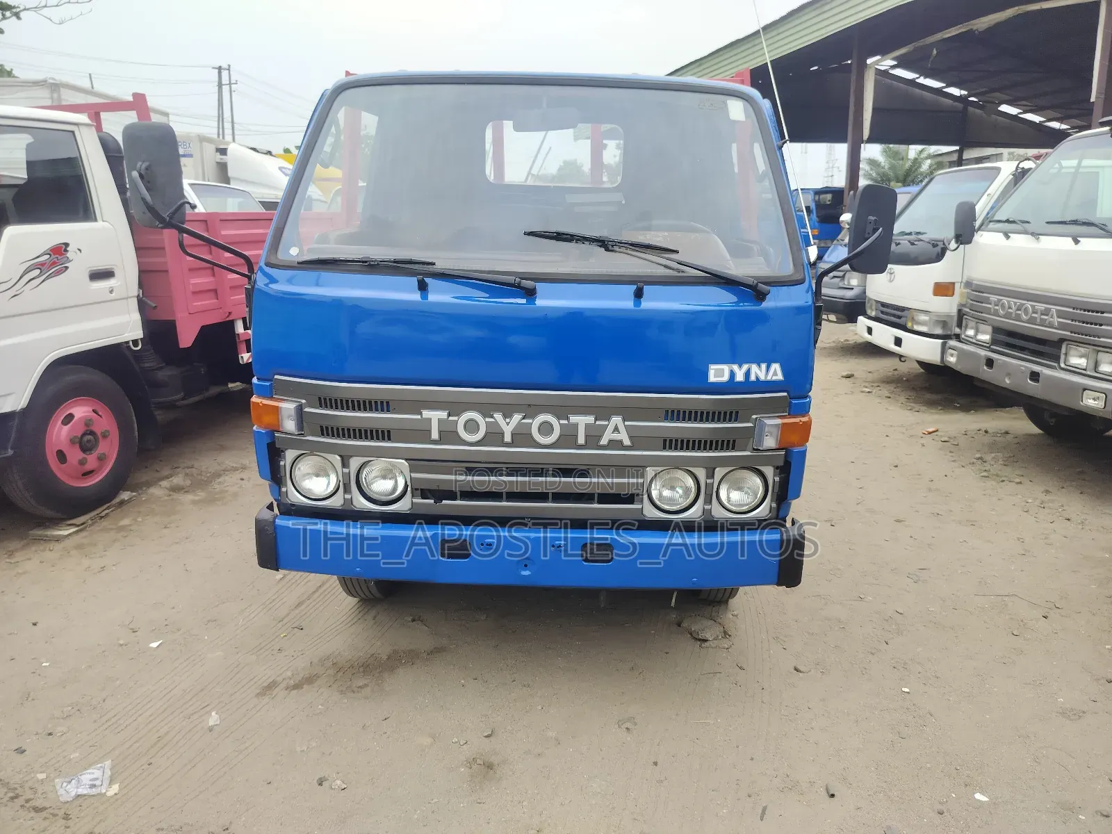 Six Tyres Dyna 200 Blue Color