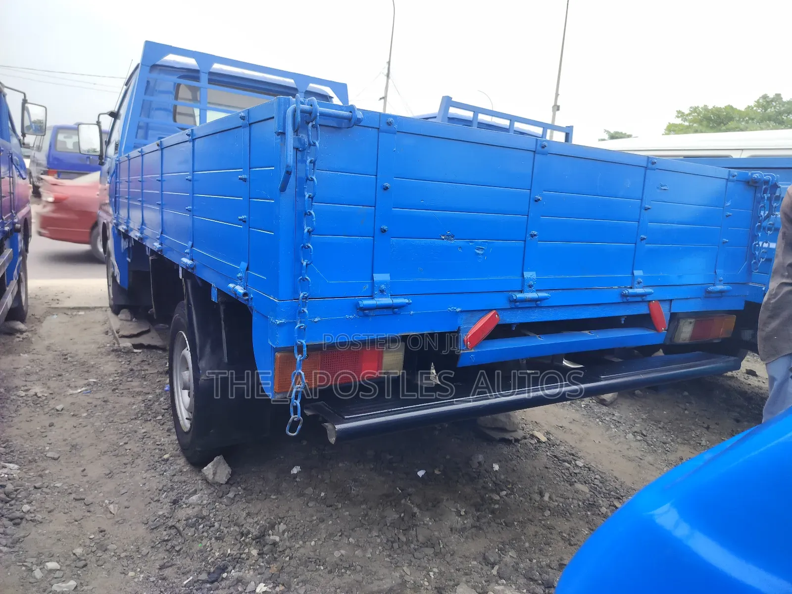 Mitsubishi Derica Truck