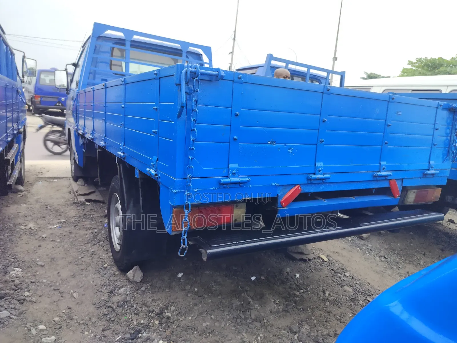 Mitsubishi Derica Truck