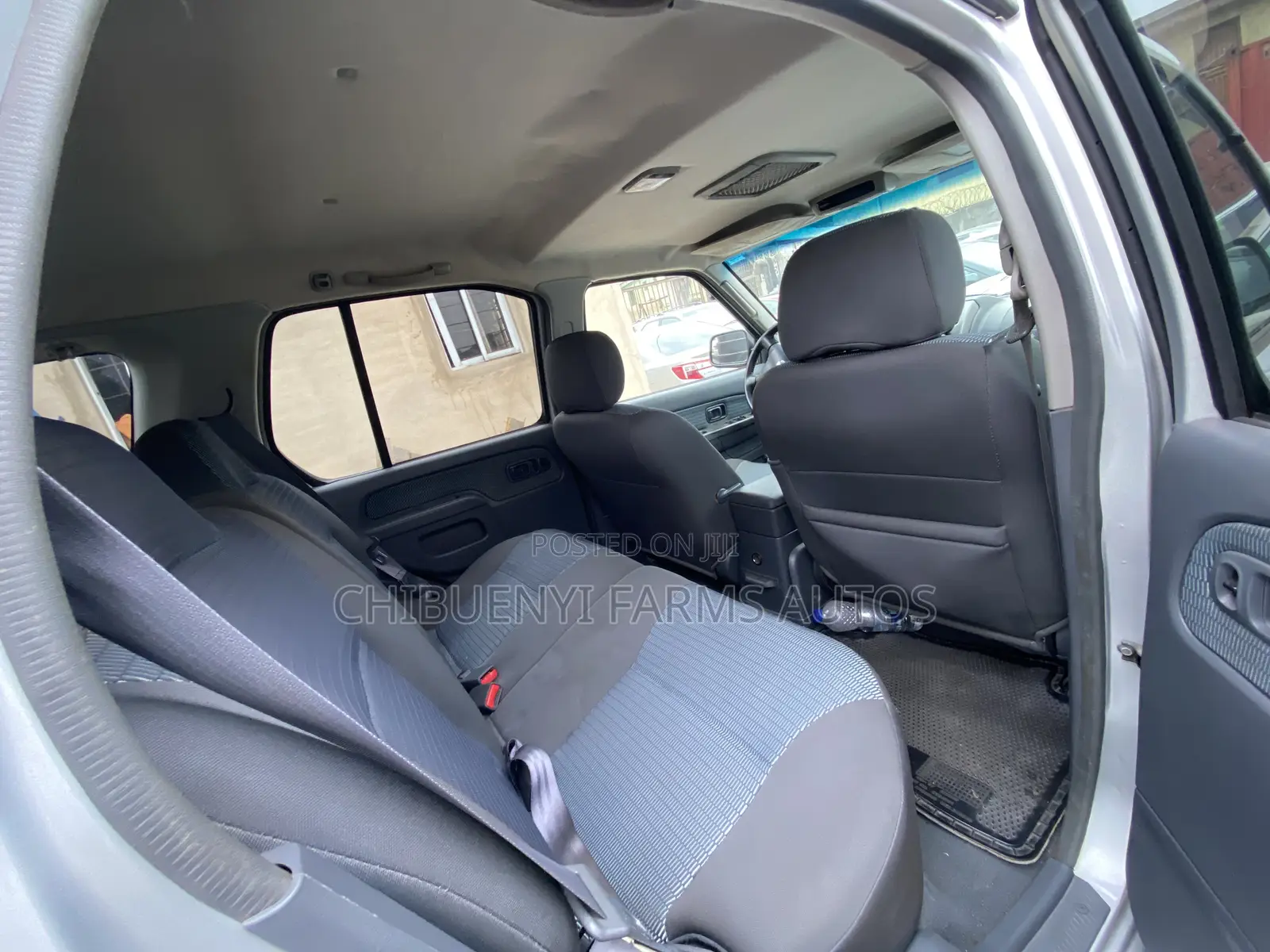 Nissan Xterra Automatic 2005 Silver