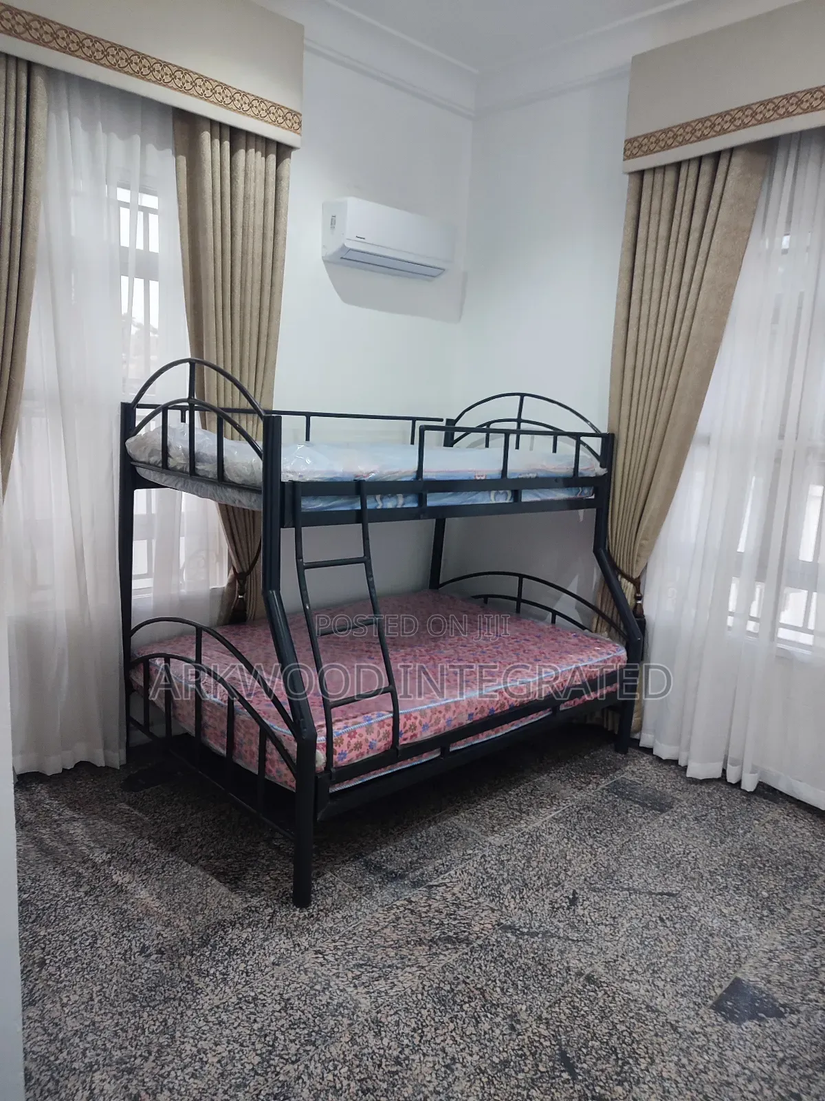 Detachable Adult Metal Bunk Bed Frame 4.5/6 Down 3.5/6 Up