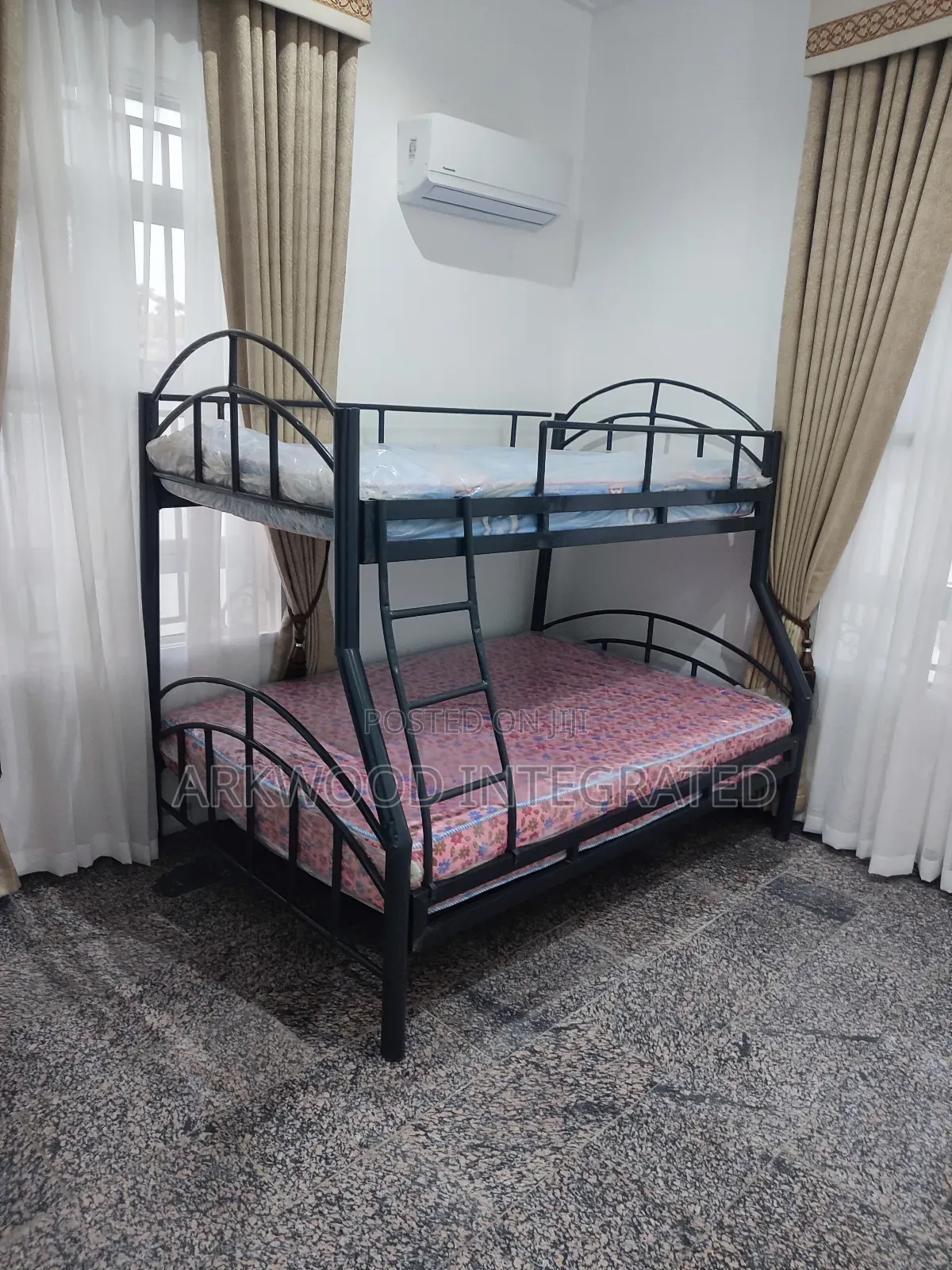 Detachable Adult Metal Bunk Bed Frame 4.5/6 Down 3.5/6 Up