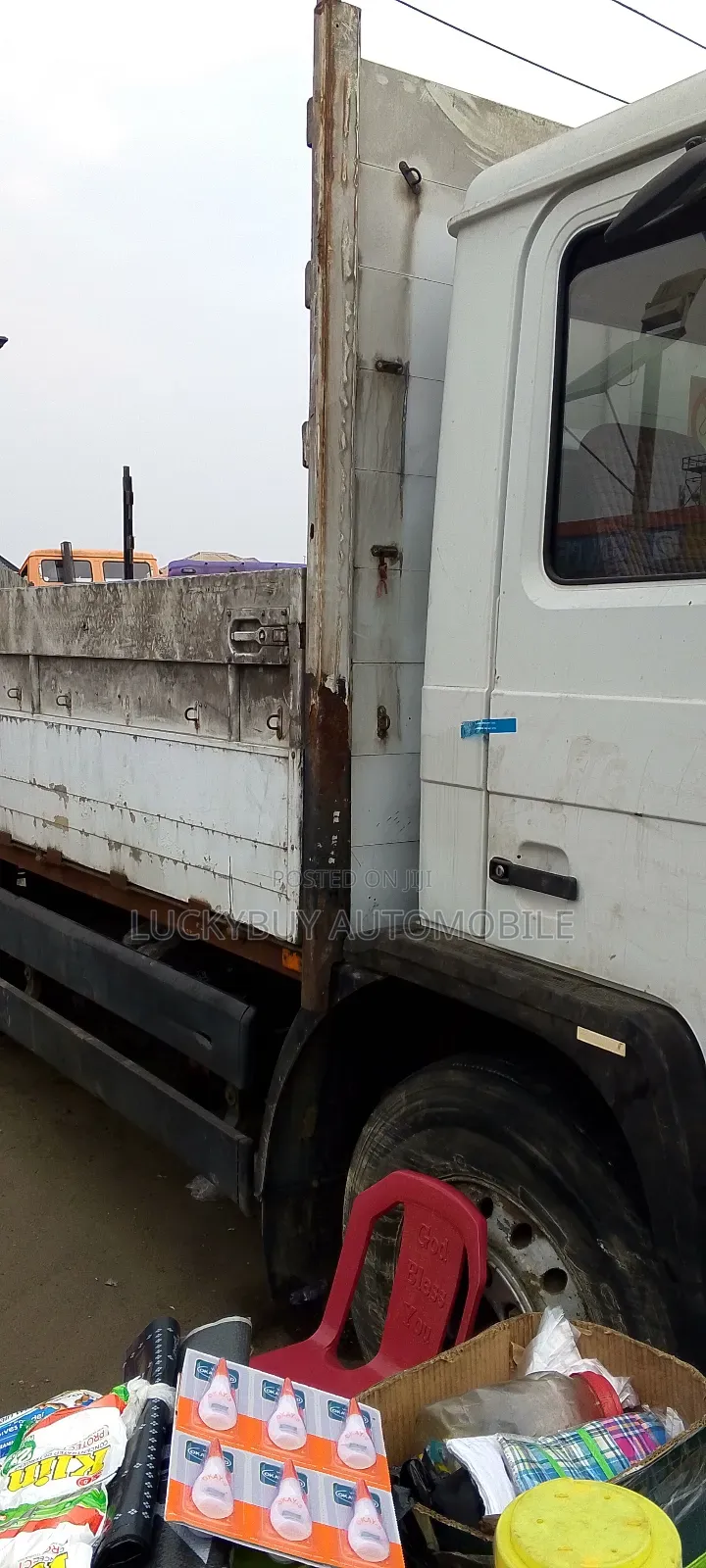 Man Diesel 6 Tires Truck