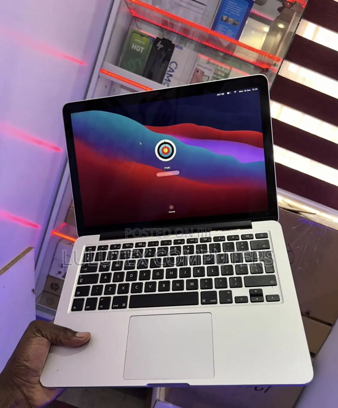 Laptop Apple MacBook Pro 2015 8GB Intel Core I5 SSD 256GB