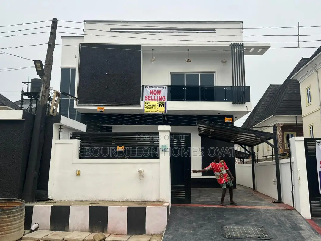 5bdrm Duplex in Lekki for sale
