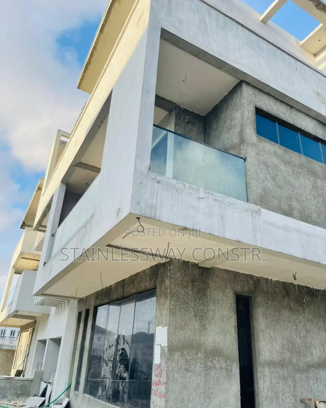 Glass Balcony Railing With Square Pipe Top