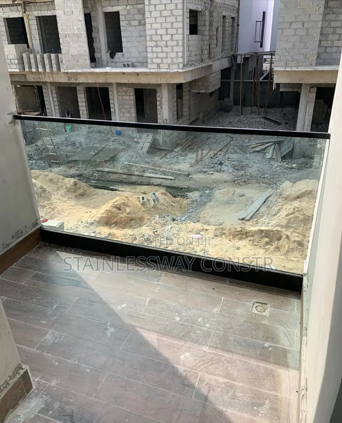Plain Tampered Glass Balcony With Black Top