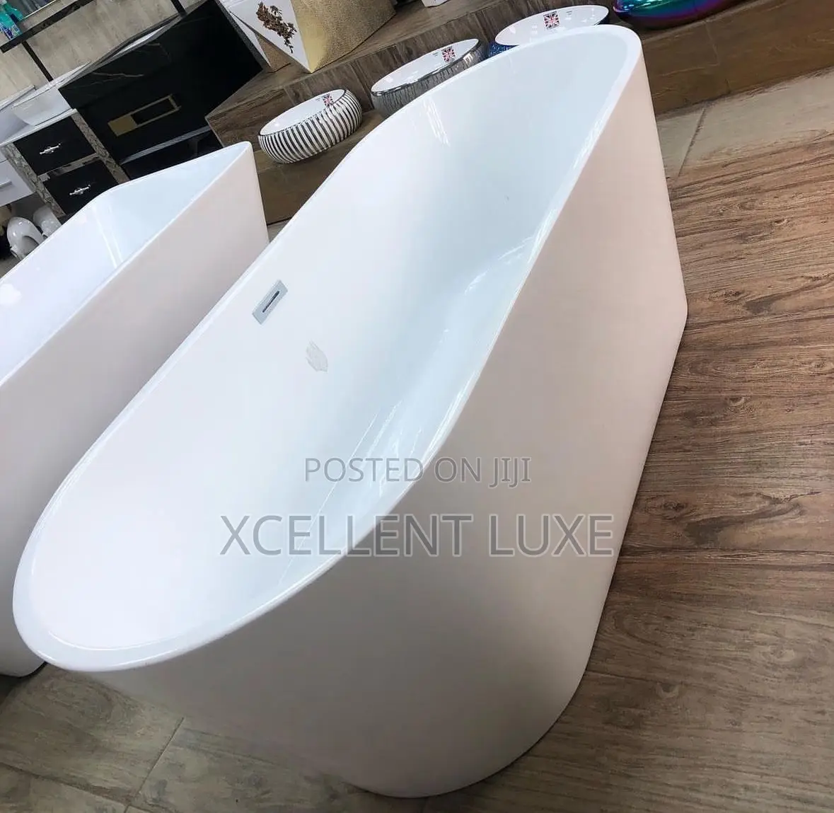 Free Standing Bathtub
