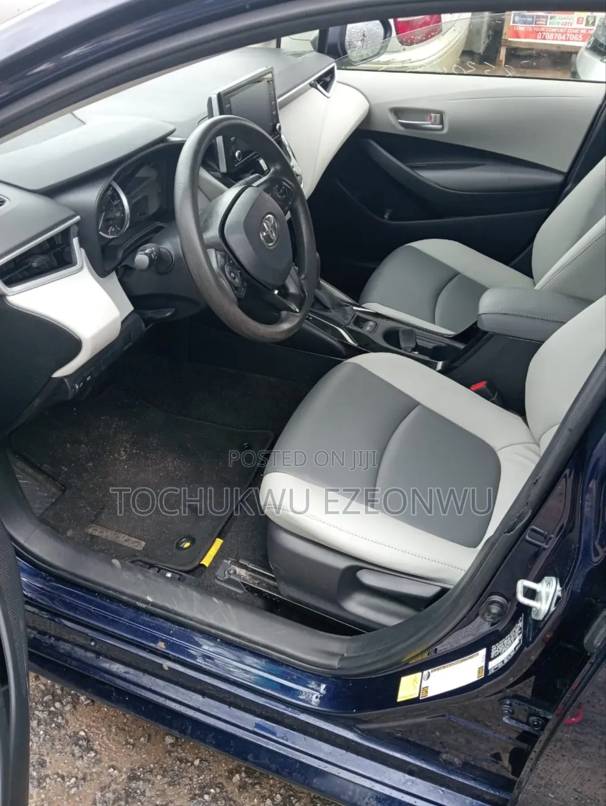 Toyota Corolla LE 2021 Blue