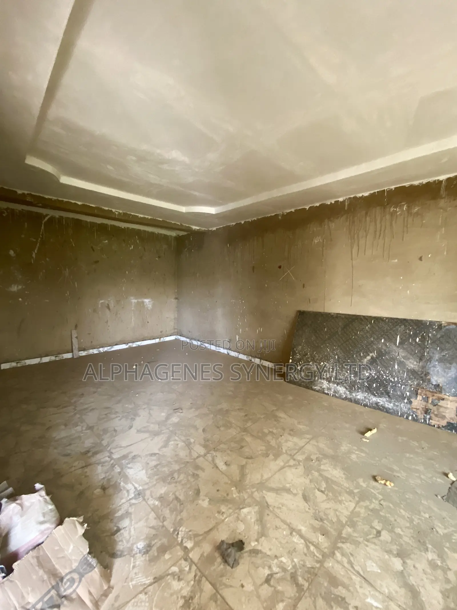5bdrm Townhouse/Terrace in Life Camp for sale