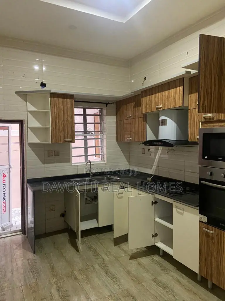 4bdrm Duplex in Orchid Road, Lekki for rent