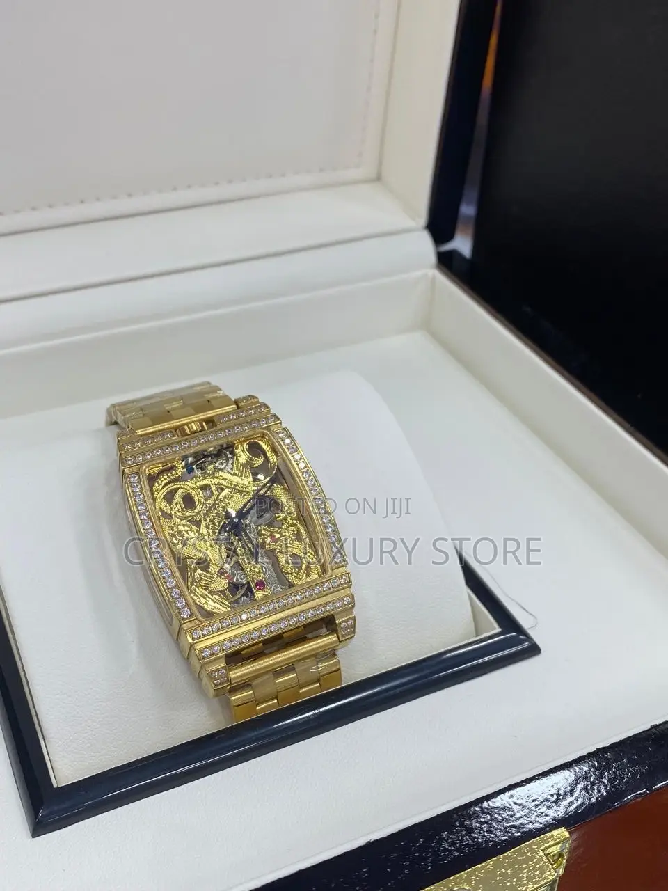 Corum Quality Luxury Men Chain Strap Wristwatch