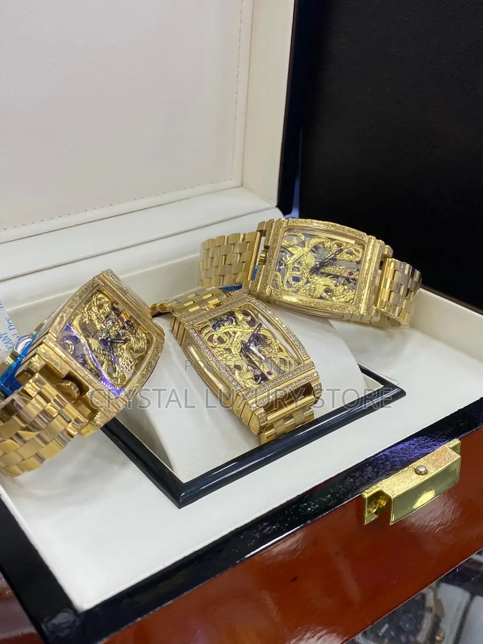 Corum Quality Luxury Men Chain Strap Wristwatch