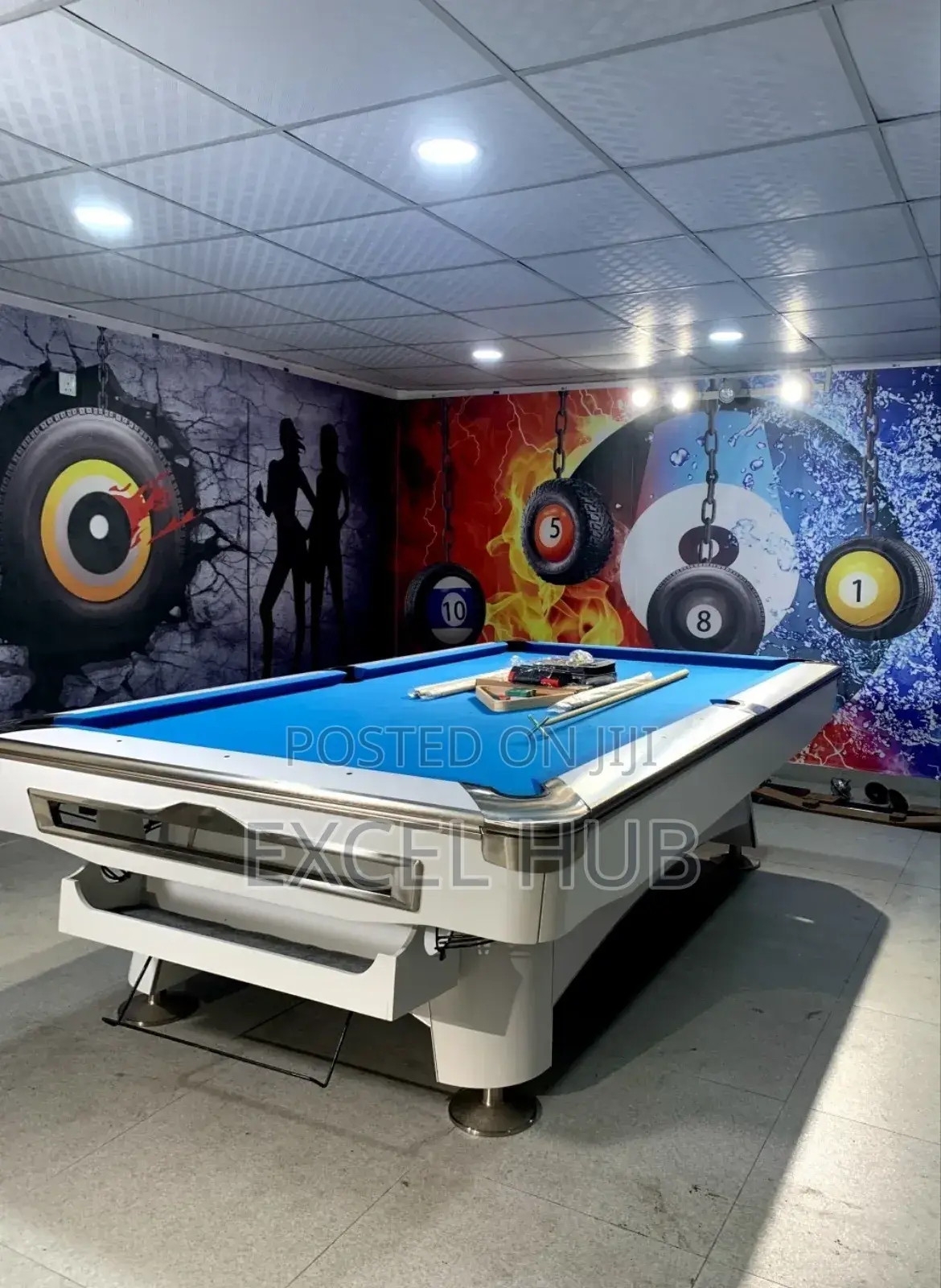 9ft Luxury Table