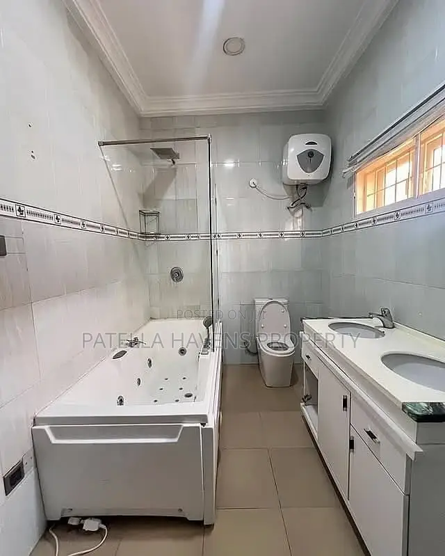 5bdrm Duplex in Life Camp for sale
