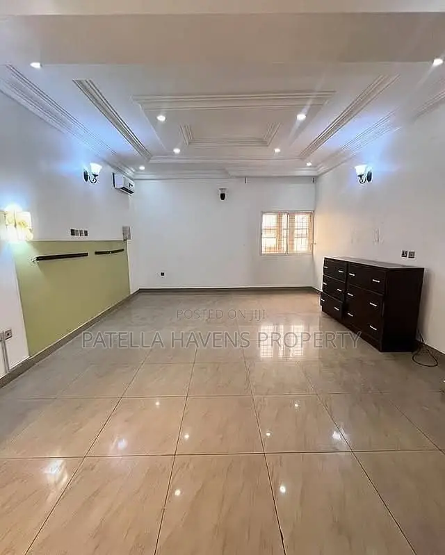 5bdrm Duplex in Life Camp for sale