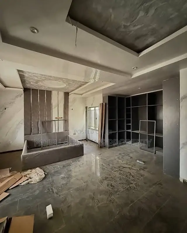 4bdrm Duplex in Guzape District for sale