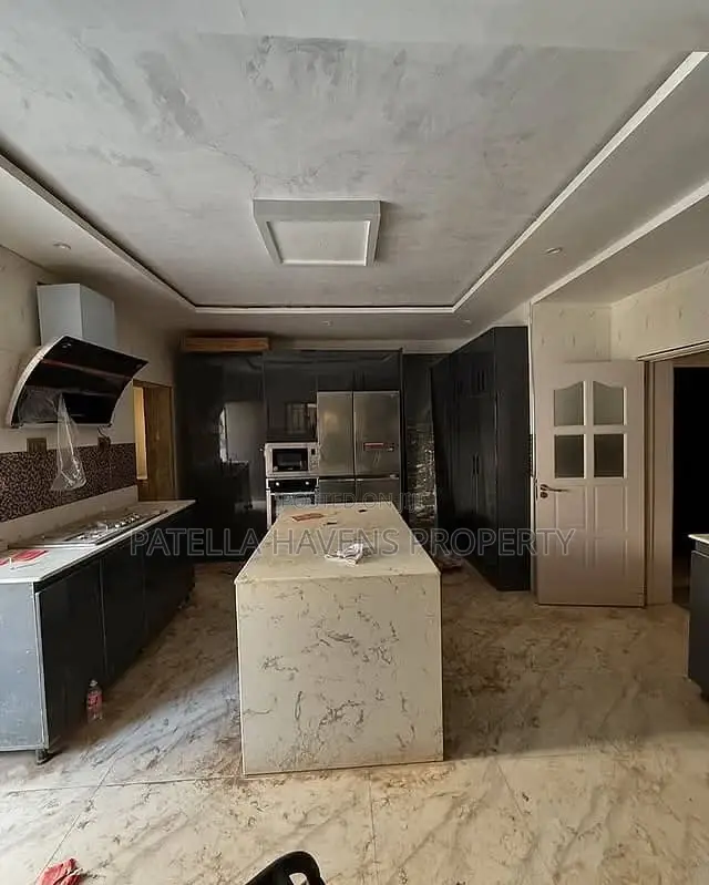 4bdrm Duplex in Guzape District for sale