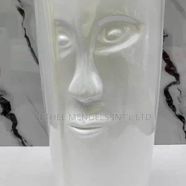 Fiberglass Decorative Idia Face Vase (Height:90cm)