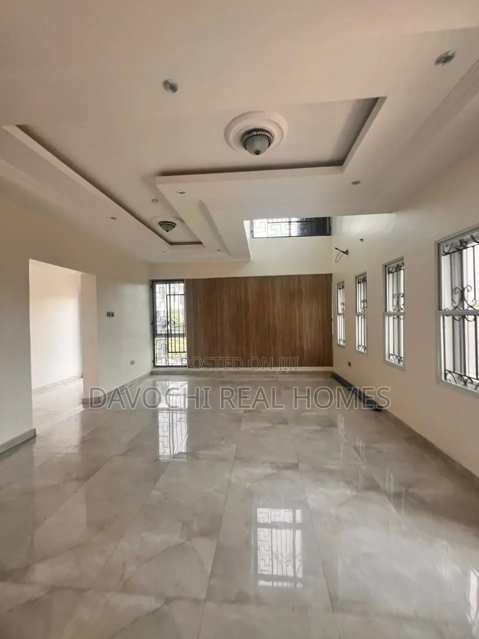 5bdrm Duplex in Novare Shopping for rent
