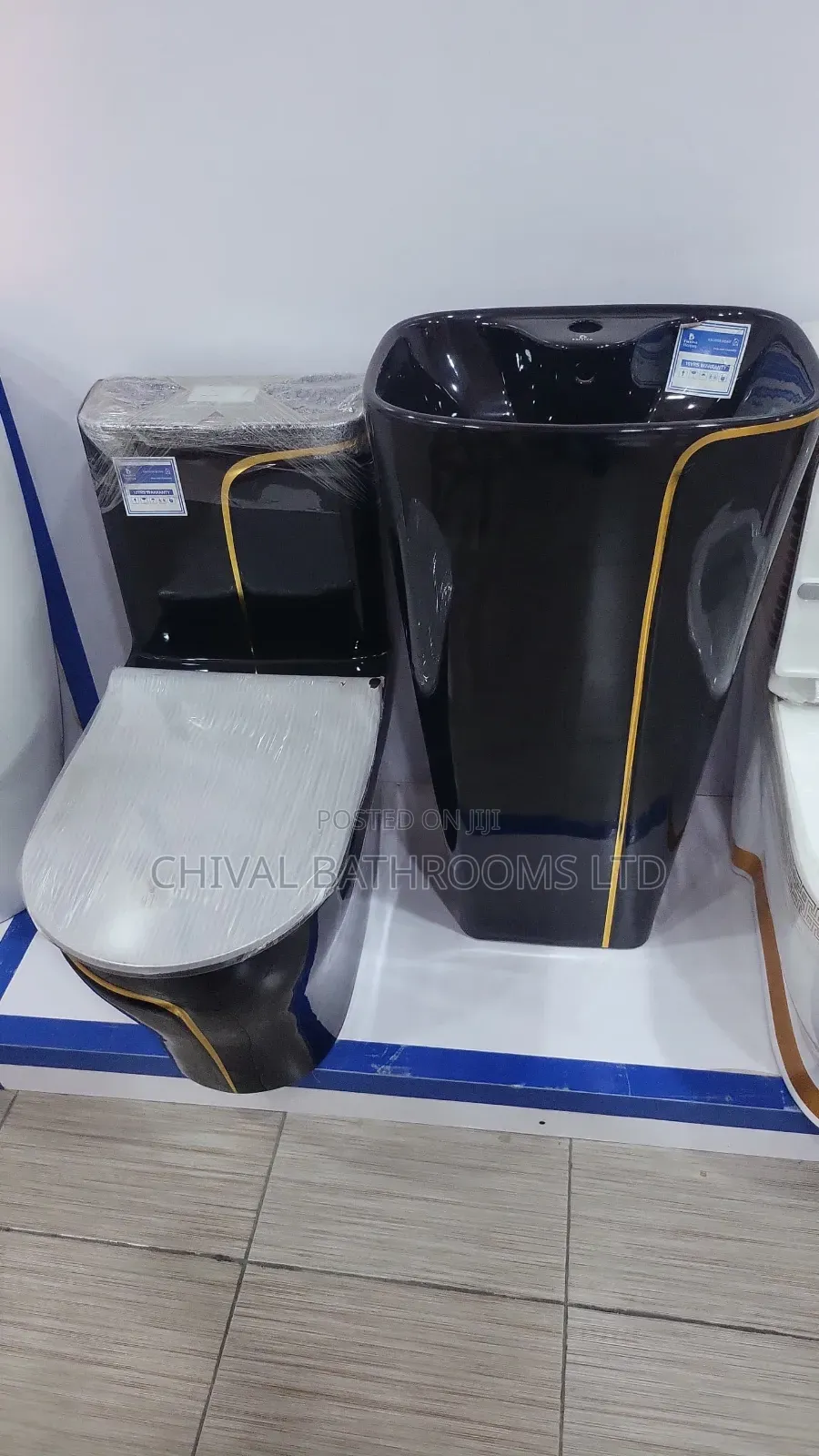 Black Wc With Gold Touch