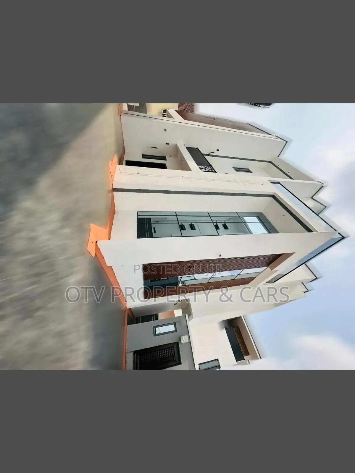Furnished 5bdrm Duplex in GRA Phase 1 for sale