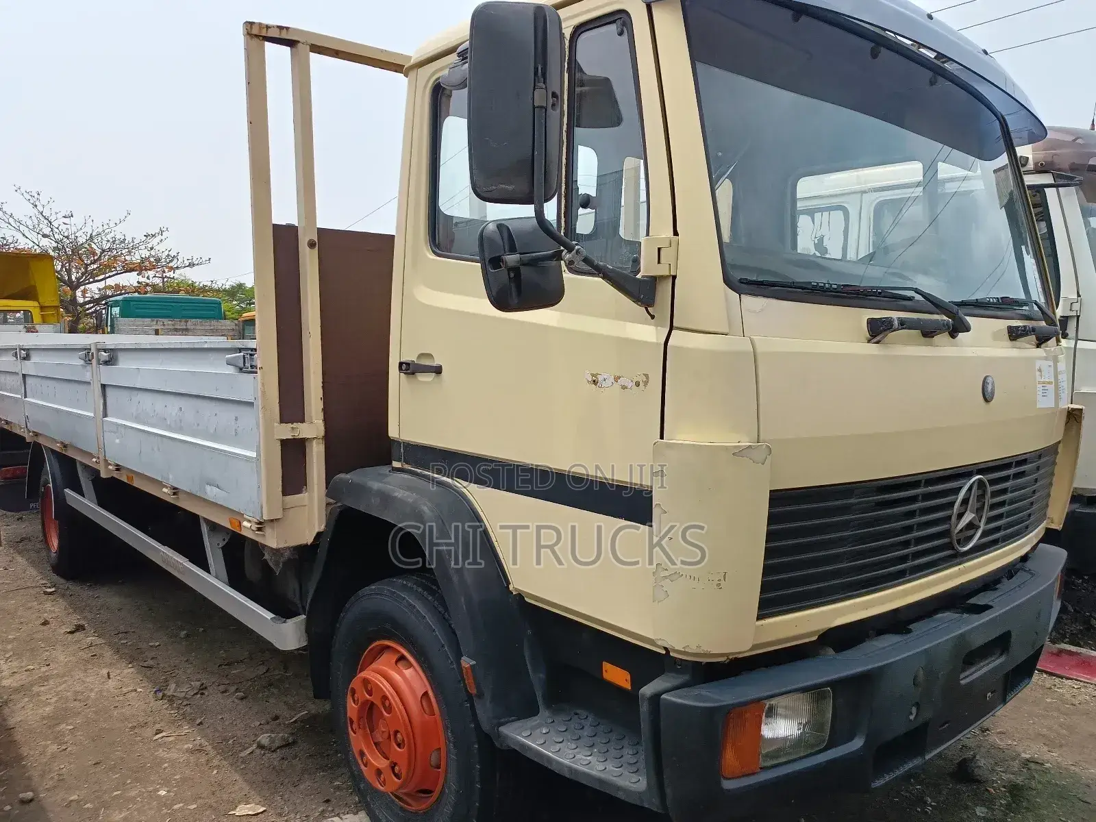 Mercedes Benz 1317 Pickup Truck