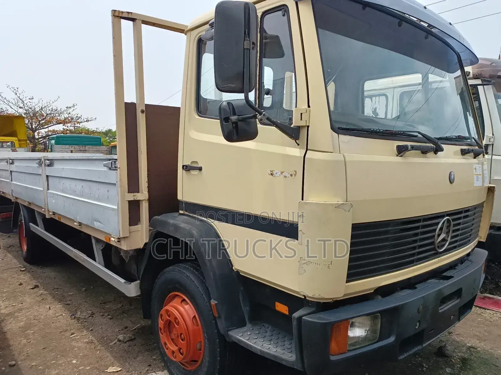 Mercedes Benz 1317 Pickup Truck