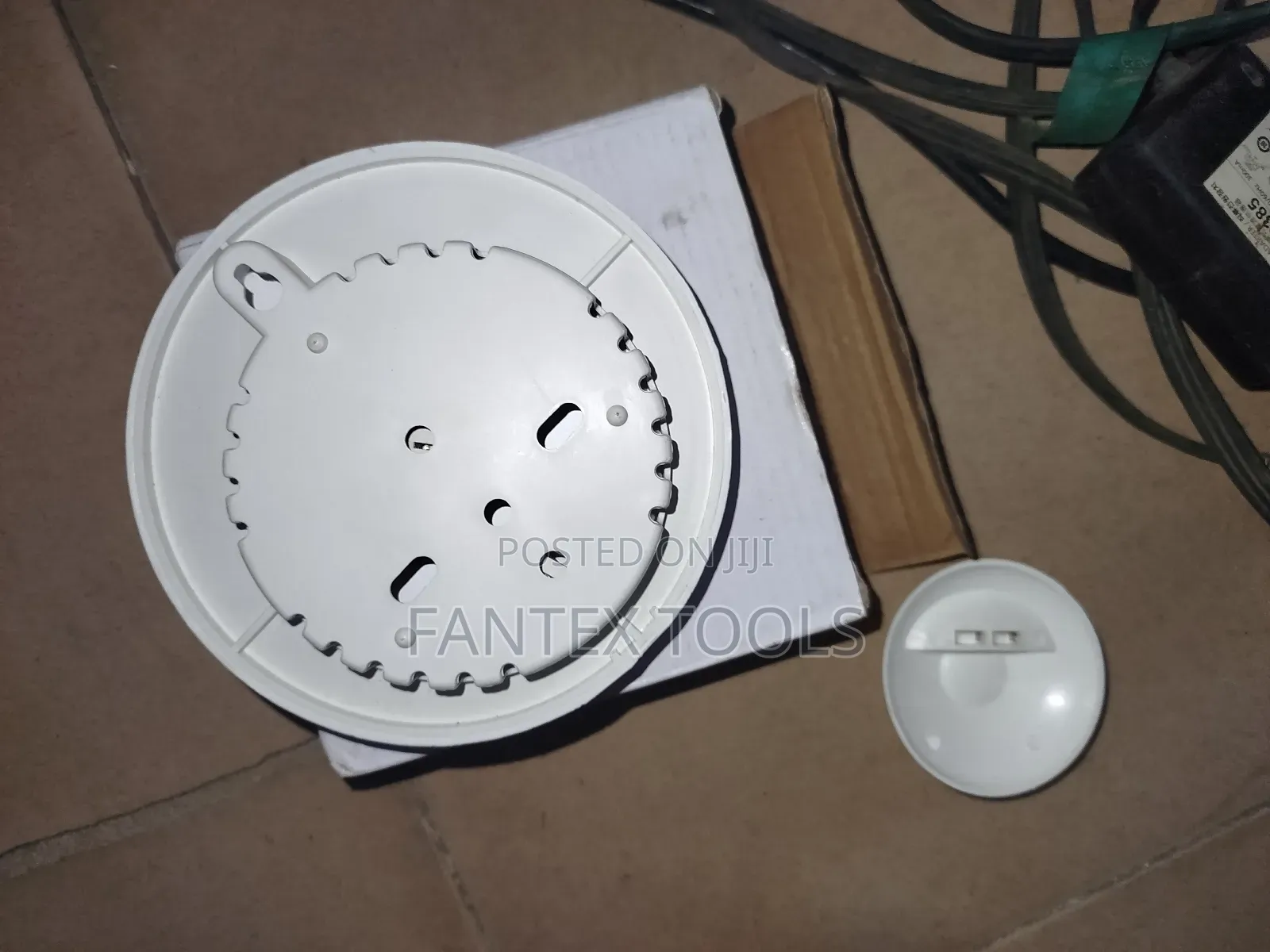 Dial Indoor Mechanical Thermometer.