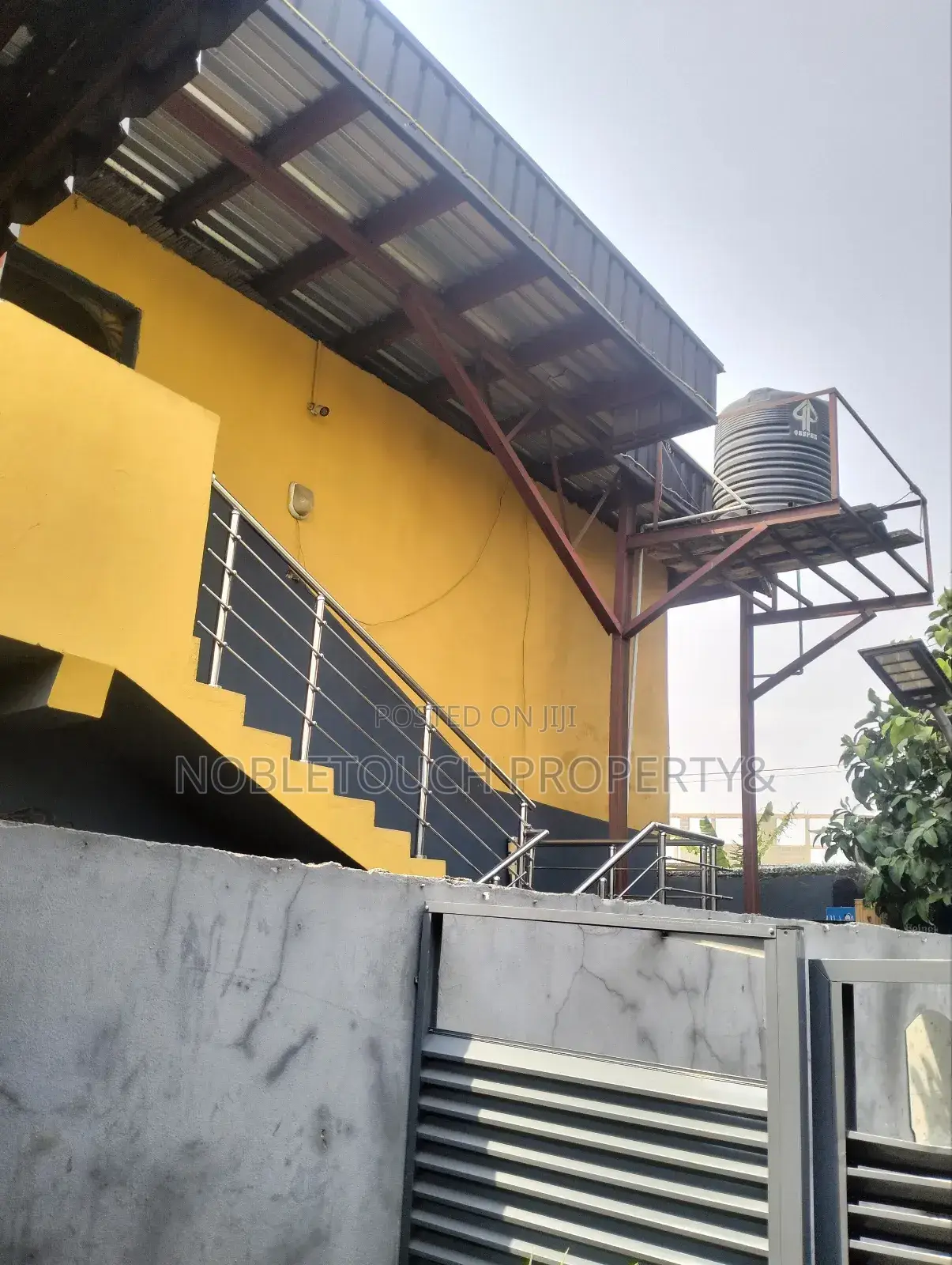 Executive 7rooms Hotel and Lounge Along the Major Road