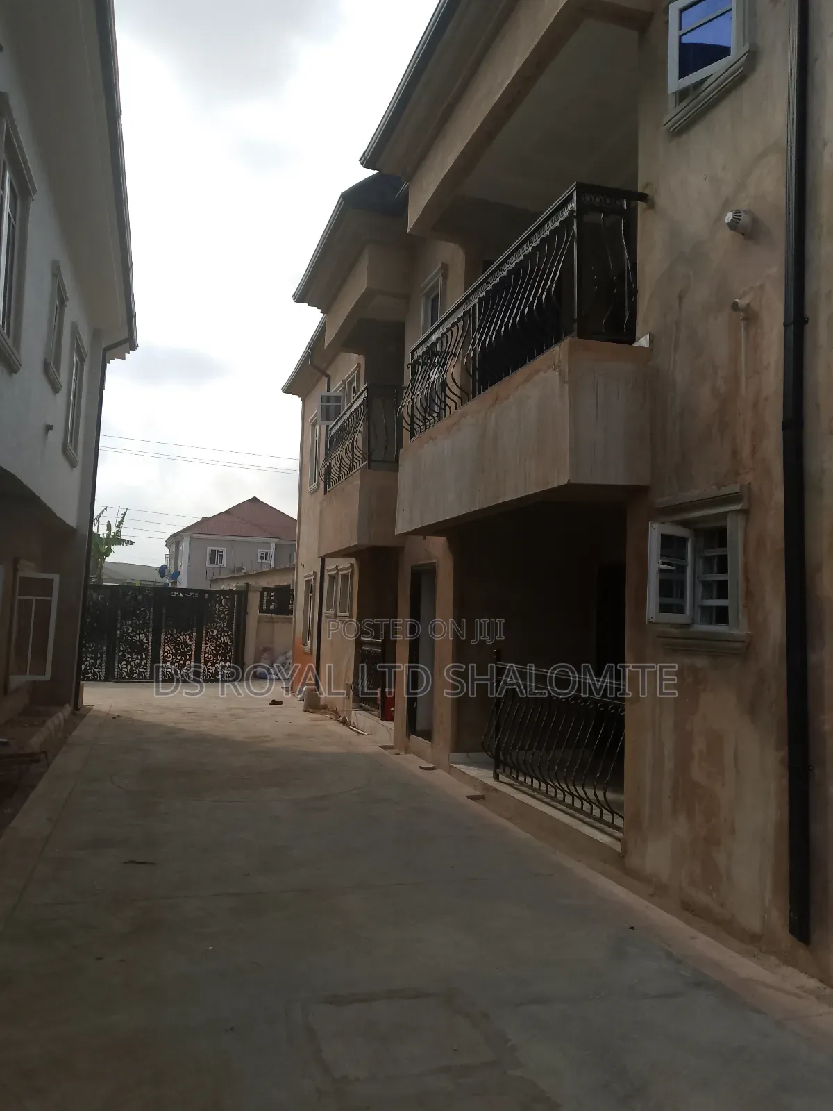 3bdrm Block of Flats in Benin City for rent